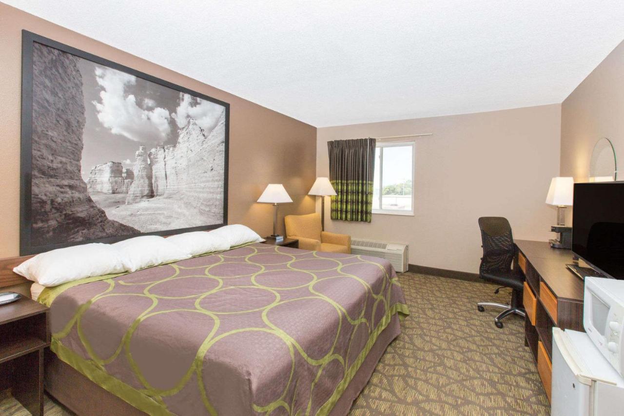 Super 8 By Wyndham Belleville Extérieur photo