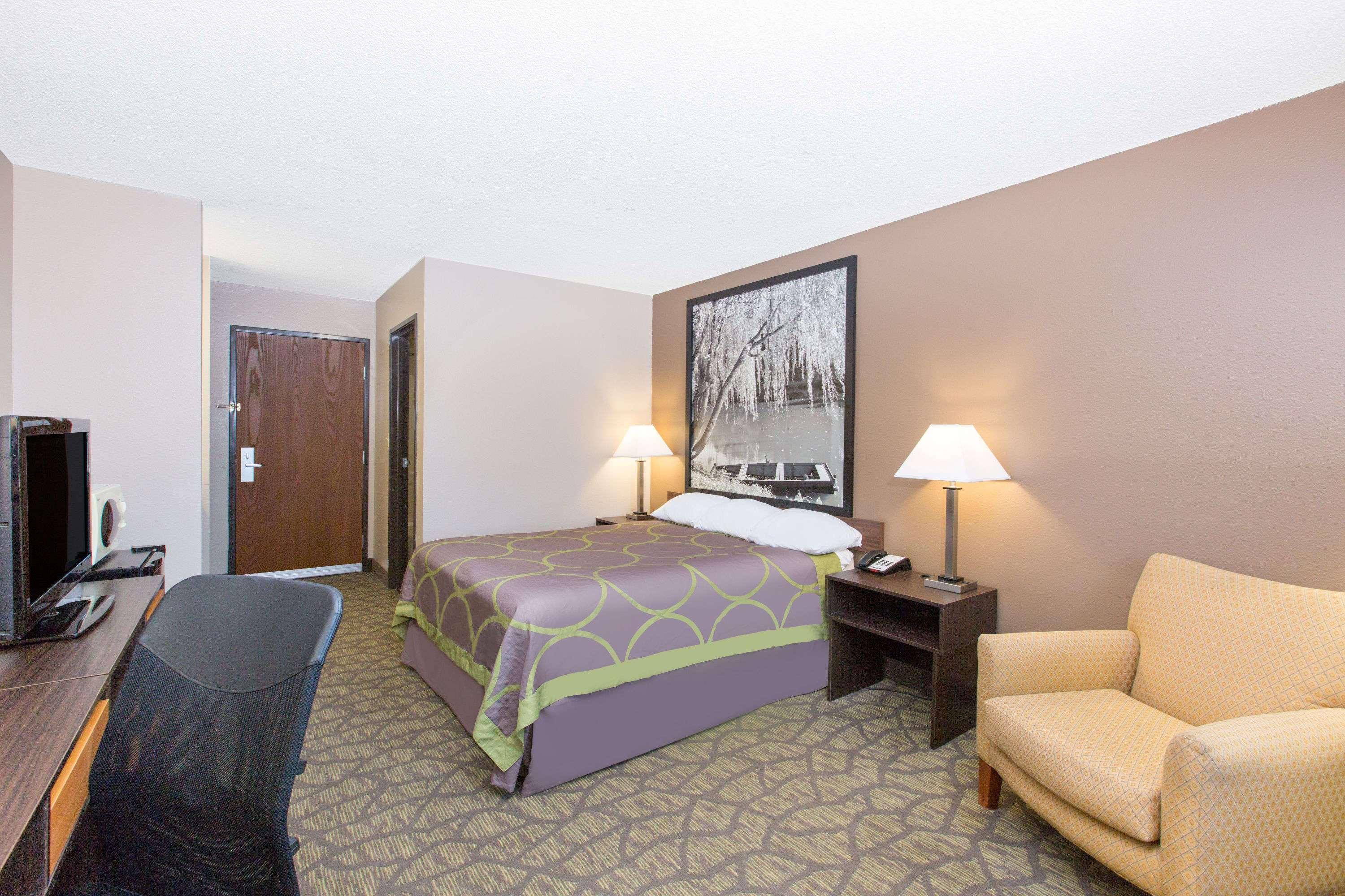 Super 8 By Wyndham Belleville Extérieur photo