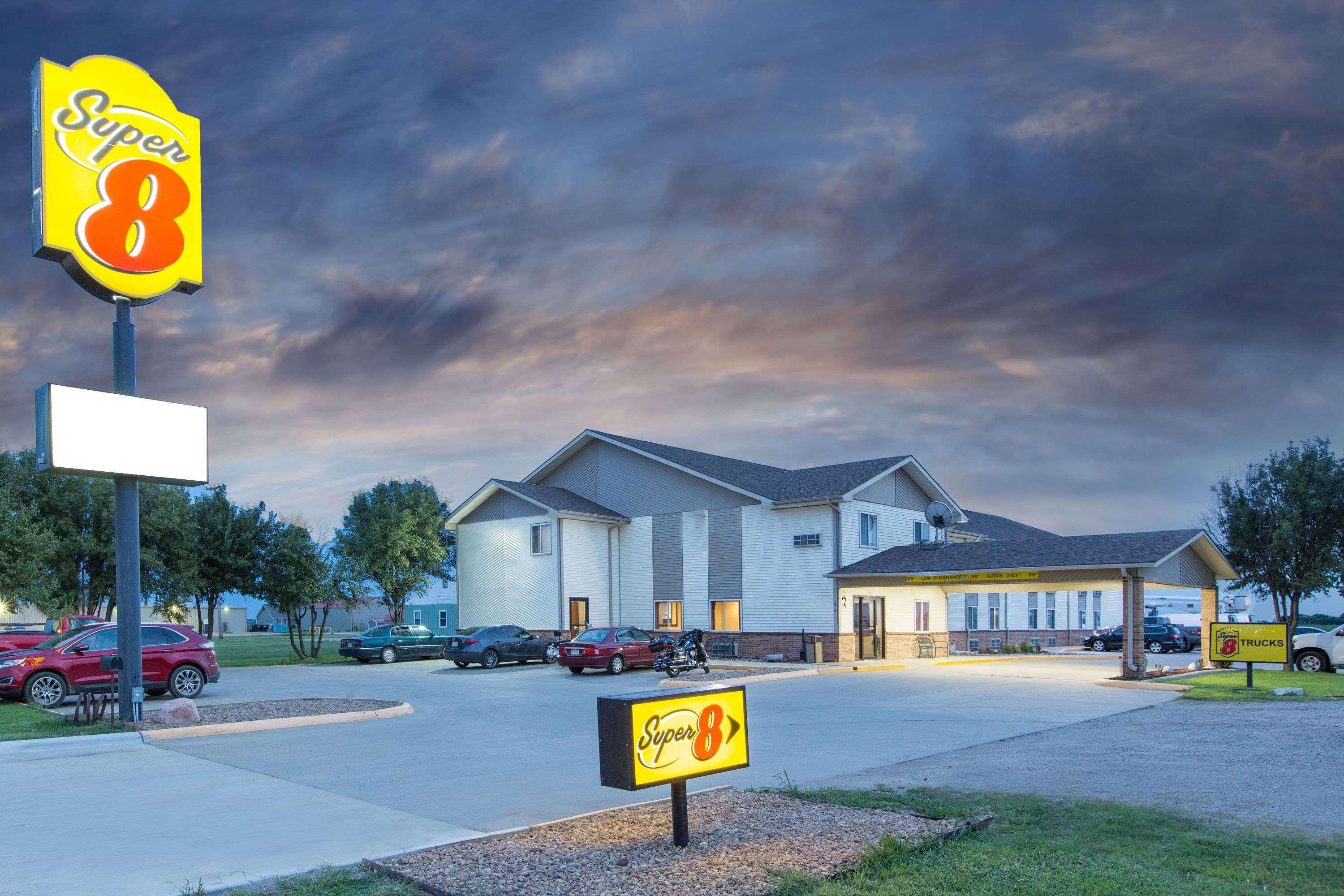 Super 8 By Wyndham Belleville Extérieur photo