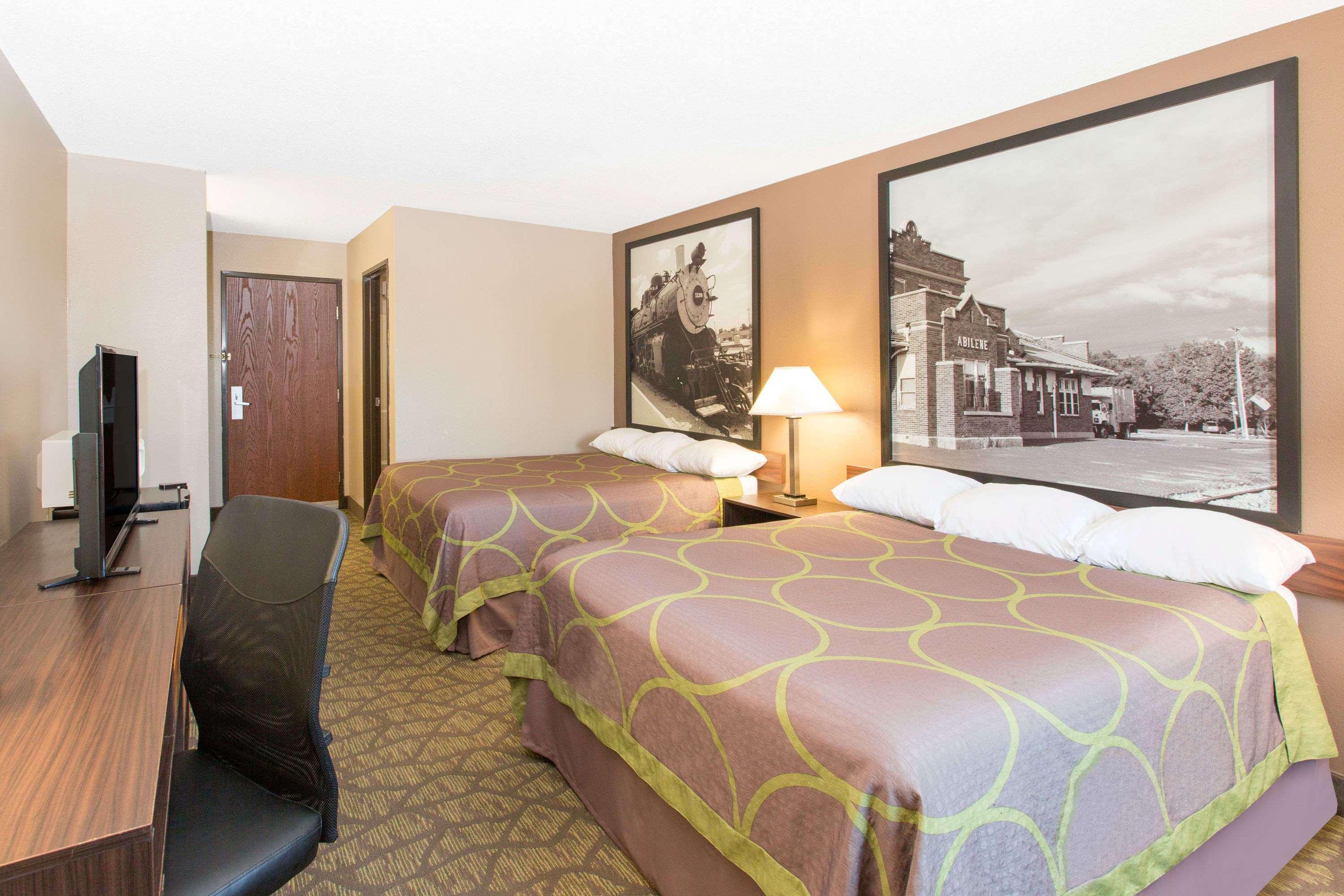 Super 8 By Wyndham Belleville Extérieur photo